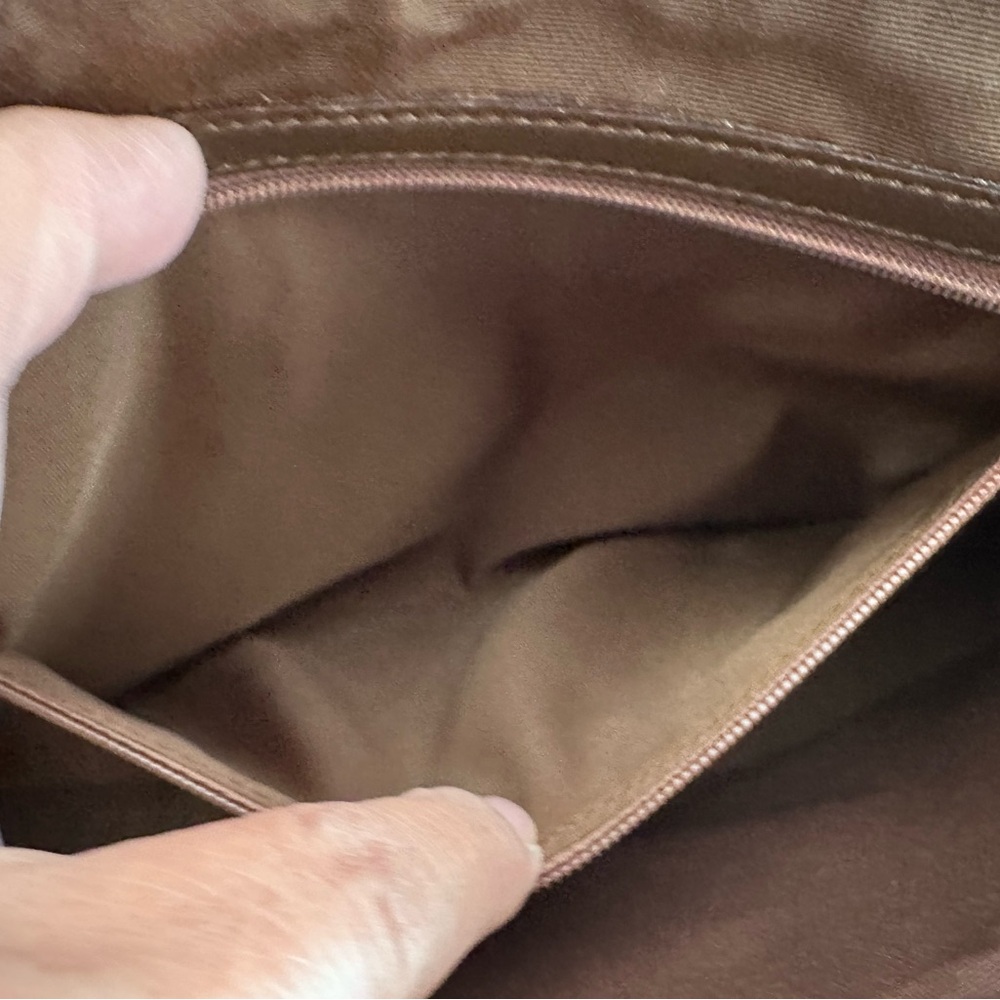 Gucci GG Canvas Brown Leather Trim Shoulder Bag - Picture 10 of 13